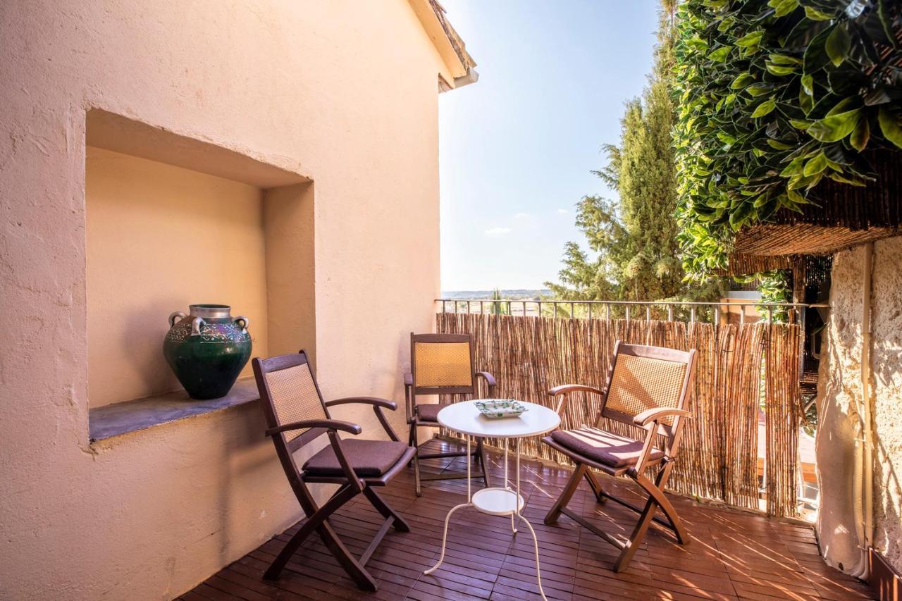 Apartamentos Vino Tinto Y Restaurante Tomate Rosa Adahuesca Ngoại thất bức ảnh